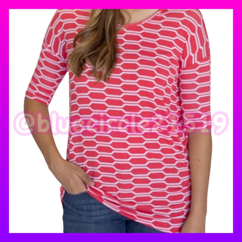 ⬇️ Agnes & Dora™ Hi-Lo 3/4 Sleeve Tunic Top Honeycomb Coral and White Size Med